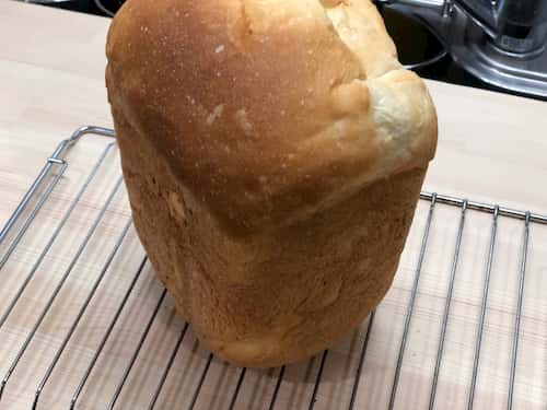 カルピスの食パン （カルピス20％）