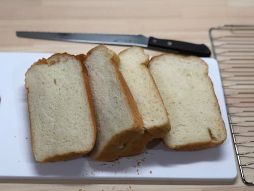 粉チーズの食パン