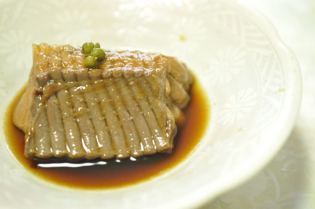 カスベ（エイ）の煮物