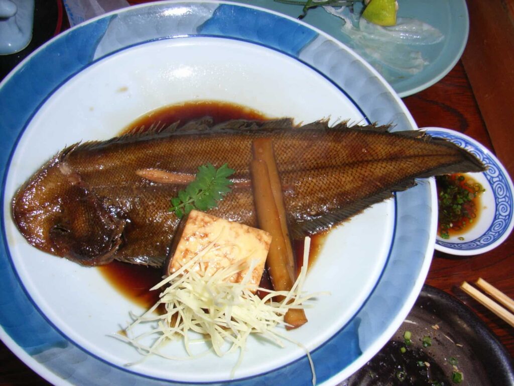 舌平目を使った和風の煮付け料理