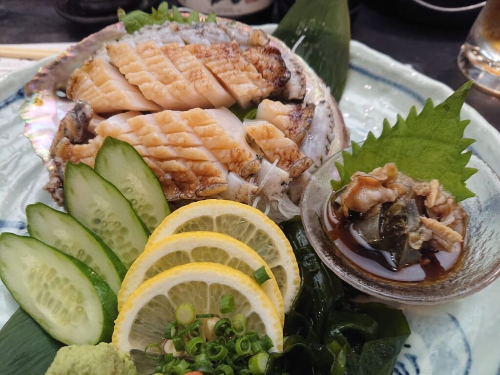 鮑（あわび）の刺身｜歯ごたえと甘みを楽しむ調理法