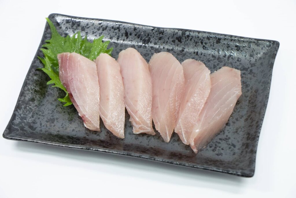 ビンナガマグロの刺身｜淡泊で食べやすい白身寄りの赤身
