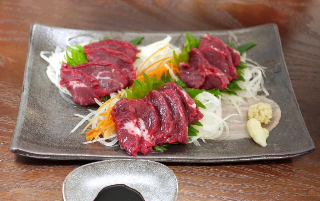 馬刺し盛り合わせ｜高たんぱく・低脂質のヘルシーな赤身肉