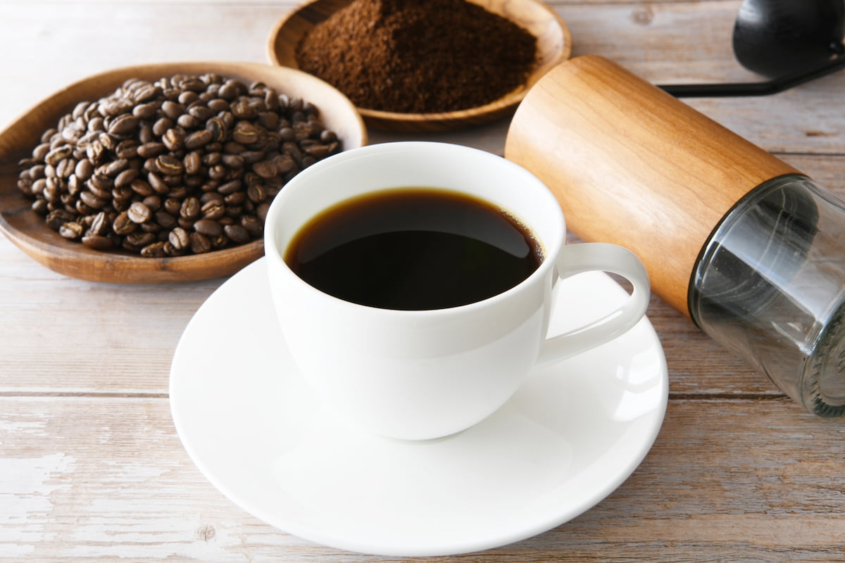 コーヒー豆と挽きたてコーヒー|PostCoffeeレビューまとめページ用アイキャッチ