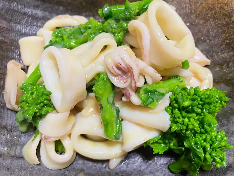 赤魚の煮付けに合う海鮮副菜:烏賊と菜花の酢味噌和え